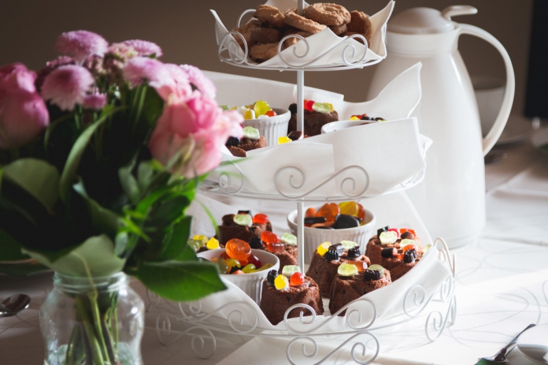 patisserie-VALLAURIS-min_pastries_dessert_cake_food_confectionery_chocolate_snack_restaurant-726323